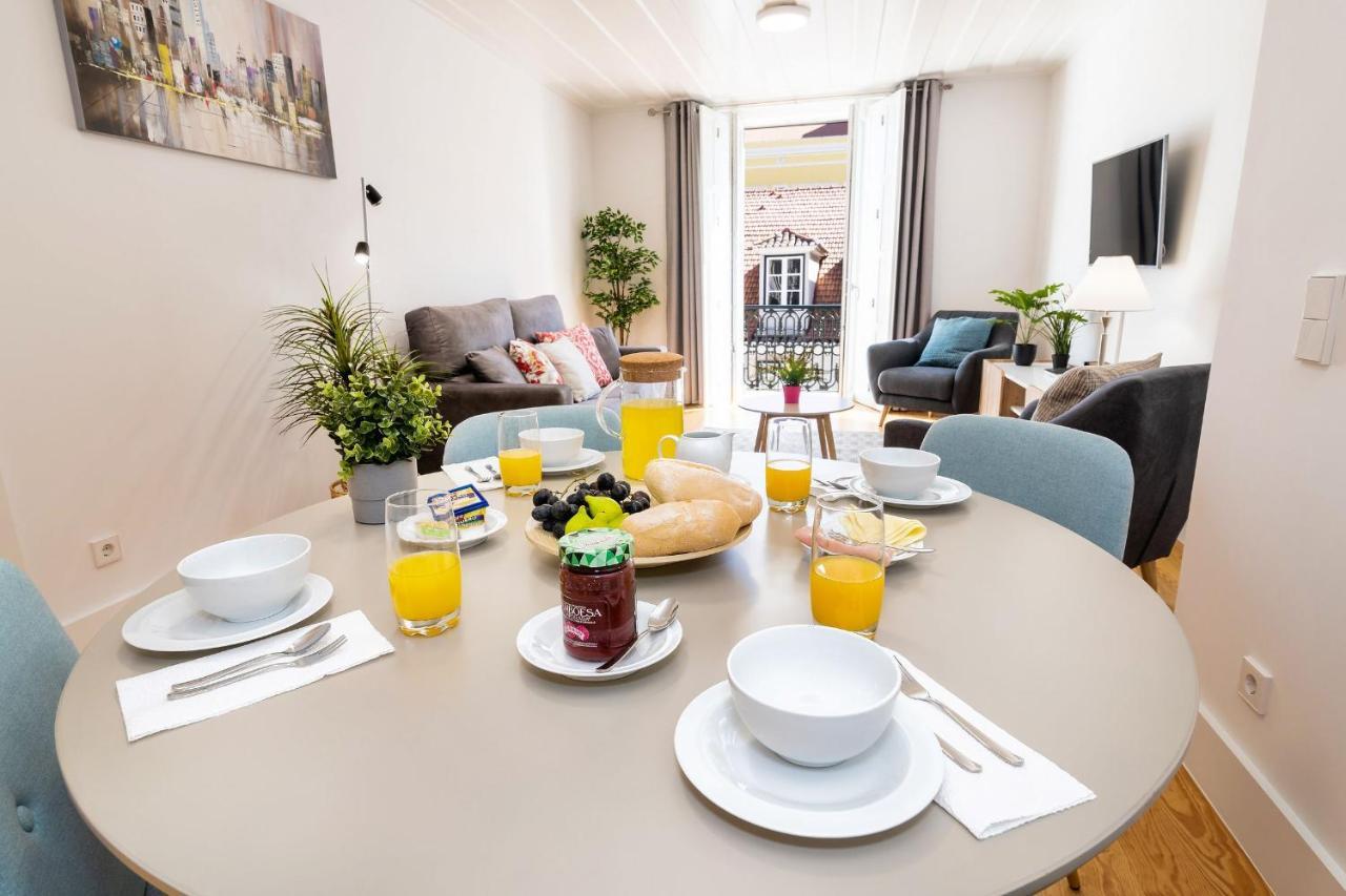 Amazing 1Bdr Apartment In Chiado By Lovelystay 리스본 외부 사진