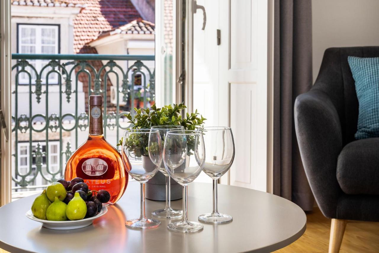 Amazing 1Bdr Apartment In Chiado By Lovelystay 리스본 외부 사진