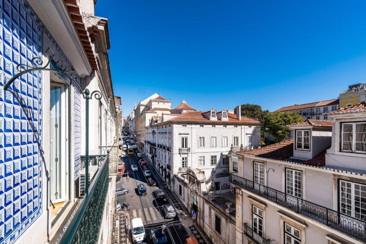 Amazing 1Bdr Apartment In Chiado By Lovelystay 리스본 외부 사진